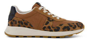 TRVL LITE Retro Runner Sneaker - Women's - 0