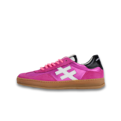 Iconic II Sneaker