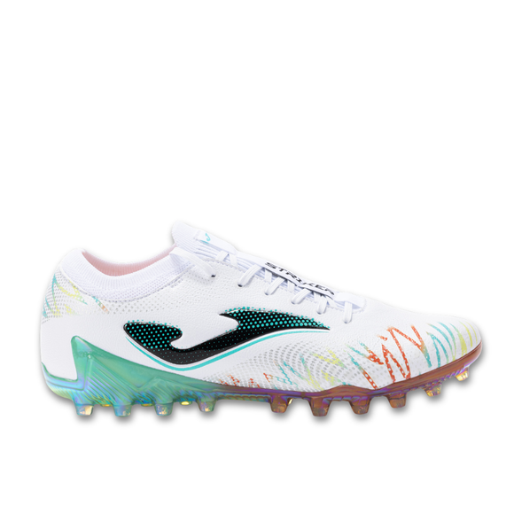 Striker 2502 White Artificial Grass