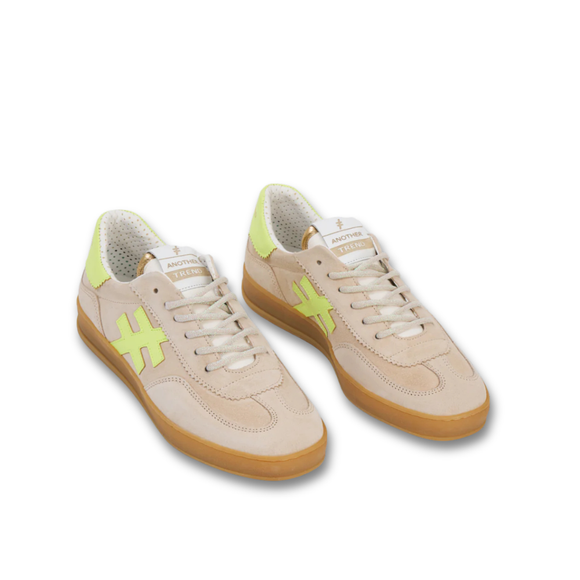 Iconic II Sneaker